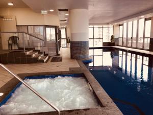 Swimmingpoolen hos eller tæt på Solaire Apartments