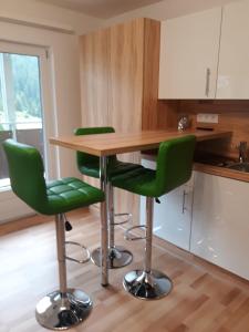 Kuchyň nebo kuchyňský kout v ubytování Ferienwohnung Ski-Hans