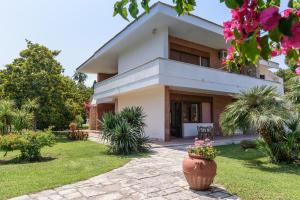 Fotografie z fotogalerie ubytování Villa Il Melograno v destinaci San Cataldo