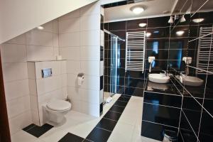 Kúpeľňa v ubytovaní Hotel Chabrowy Dworek
