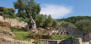 A garden outside Agriturismo La Peppina