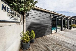 Afbeelding uit fotogalerij van La Villa in Mesnil-Val-Plage