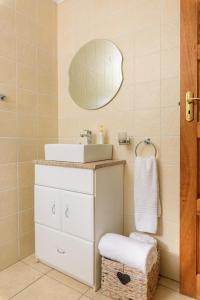 Ένα μπάνιο στο Bon Accord Farm Cottages +51 φωτογραφίες