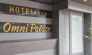 Certifikát, hodnocení, plakát nebo jiný dokument vystavený v ubytování Treebo Omni Palace