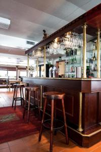 Lounge nebo bar v ubytování Sørreisa Hotell
