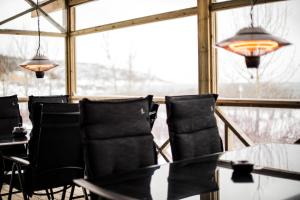 Posezení v ubytování Sørreisa Hotell