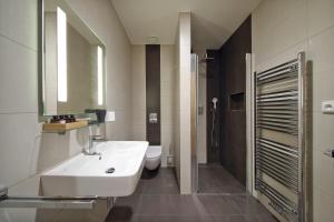 Ванная комната в Apartmány Terasy Café +55 фотографий