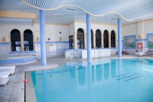 Bazen u ili blizu objekta Hotel Jerez & Spa
