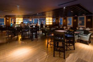 Restaurace v ubytování Nhat Ha L’Opera Hotel