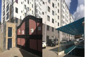 zwei Bilder eines Gebäudes mit Autos auf einem Parkplatz in der Unterkunft Covitech Apartments in Nairobi