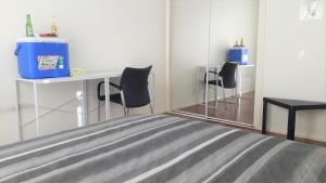 Postel nebo postele na pokoji v ubytování Abbotsford Private Rooms & Pods - 15 Charles Homestay