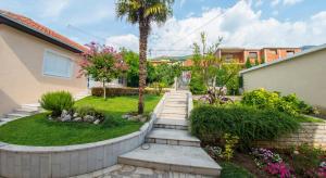 Zahrada ubytování Guest House Agava