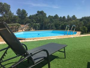 Bazén v ubytovaní Finca Sa Cova de Mallorca alebo v jeho blízkosti
