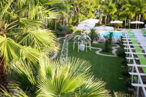 Bazén v ubytování Hotel Ares nebo v jeho okolí