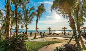 Kolam renang di atau di dekat Country Garden Danga Bay , Royal Strand