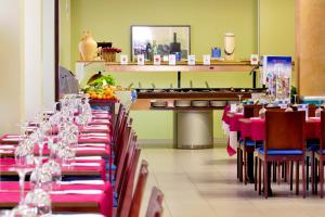 Restauracja lub miejsce do jedzenia w obiekcie Hotel Traíña