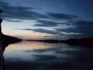 Příroda nedaleko ubytování na lodi + 30 fotografií