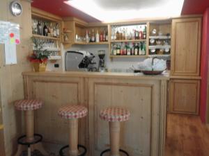 Lounge nebo bar v ubytování Hotel Villa Fosine