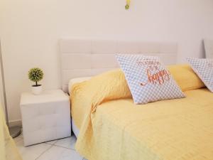Postel nebo postele na pokoji v ubytování Apartment Rosana