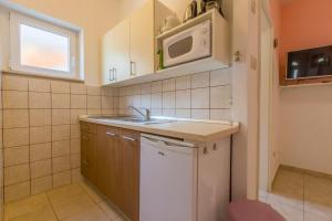 Fotografia z galérie ubytovania Two-Bedroom Apartment Crikvenica 25 v destinácii Crikvenica