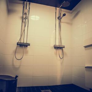 Vonios kambarys apgyvendinimo įstaigoje GoRooms