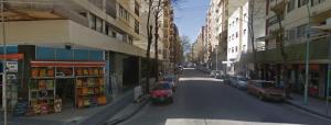 vistas a una calle de una ciudad con edificios en Departamento 2 ambientes Mar del Plata en Mar del Plata