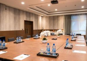 Konferenční prostory v ubytování The Envoy Hotel Abuja