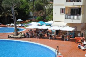 Gallery image of eldorado blue in Playa de las Americas