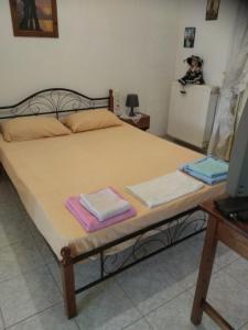 Mιχαλης Apartments客房内的一张或多张床位