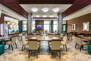 Εστιατόριο ή άλλο μέρος για φαγητό στο AZ Hôtels Montana