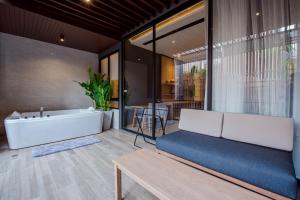 Posezení v ubytování The Yana Villas Hua Hin