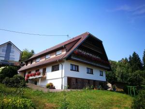 Afbeelding uit fotogalerij van Ferienhof Brutoni in Bad Peterstal-Griesbach