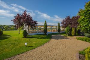 Vonkajšia záhrada v ubytovaní The Amber Business & Spa Hotel