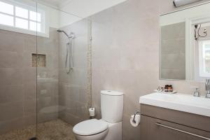 Bagno di The Ark Stanley Luxury Bed and Breakfast