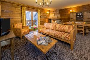 Gallery image of travelski home premium - Résidence Chalets Altitude & Ours 5 stars in Arc 2000