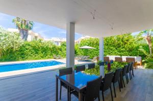 The swimming pool at or close to Villa Diagonal