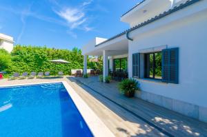 The swimming pool at or close to Villa Diagonal