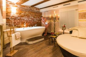 Koupelna v ubytování Romantik Hotel Scheelehof Stralsund