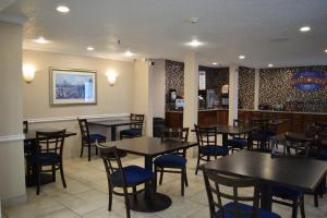 Restaurace v ubytování Baymont by Wyndham Texarkana