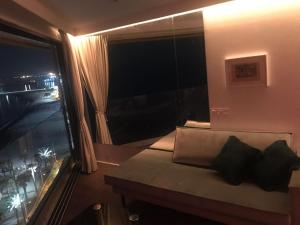 Postel nebo postele na pokoji v ubytování Exclusive Malaga Skyline