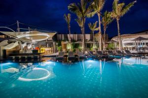 Bazén v ubytování The Yana Villas Hua Hin nebo v jeho okolí