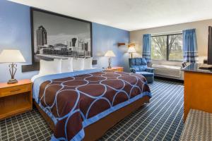 Gallery image of Super 8 by Wyndham Iowa City/Coralville in Coralville