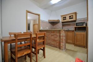 Kuchyňa alebo kuchynka v ubytovaní Resort Abertham - apartment Vanessa
