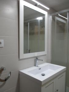 Koupelna v ubytování Apartamento recién reformado y climatizado en ubicación inmejorable. + 22 fotografií