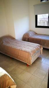 Posteľ alebo postele v izbe v ubytovaní Depto 34 y 25, hasta 5 pasajeros, amplio y luminoso