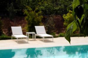 Basen w obiekcie Villa Aurelia - guesthouse Le Case di Aurelia lub w pobliżu