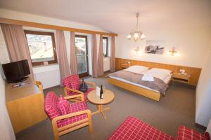 TV i/ili multimedijalni sistem u objektu Hotel zum Lamm