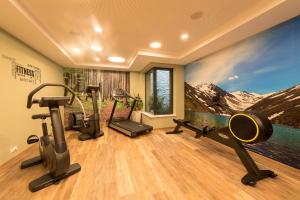 Fitness centrum a/nebo fitness zařízení v ubytování Alpinhotel Monte Superior - Silvretta Card Premium Betrieb