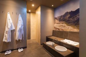 Koupelna v ubytování Alpinhotel Monte Superior - Silvretta Card Premium Betrieb