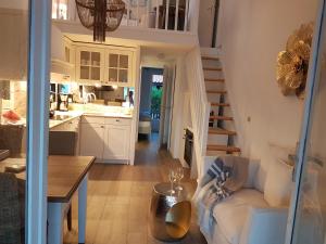 Kuchyň nebo kuchyňský kout v ubytování Maison Princesse + 10 fotografií